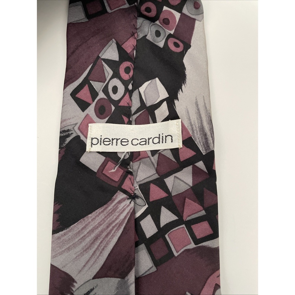 Pierre Cardin Mens Silk Necktie Burgundy Grey Black Geometric Abstract Print USA